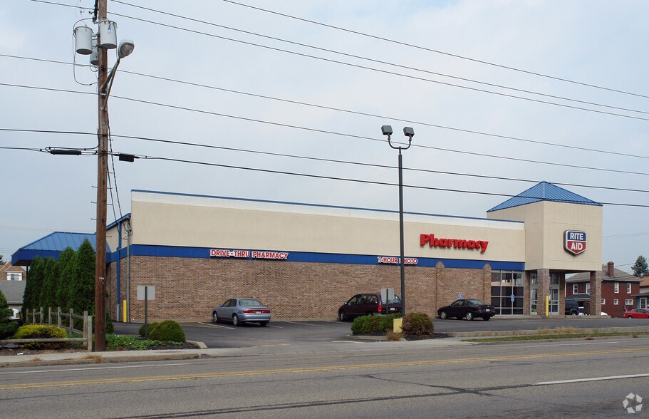 1529 Freeport Rd, Natrona Heights, PA à vendre - Photo de l’immeuble – Image 2 sur 2