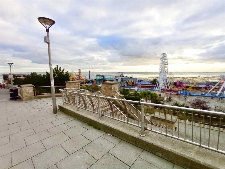 9 Pier Hl, Southend-On-Sea à louer - Photo de l’immeuble – Image 3 sur 4