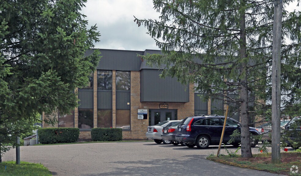 1584 N Routledge Park, London, ON à louer - Photo de l’immeuble – Image 2 sur 2