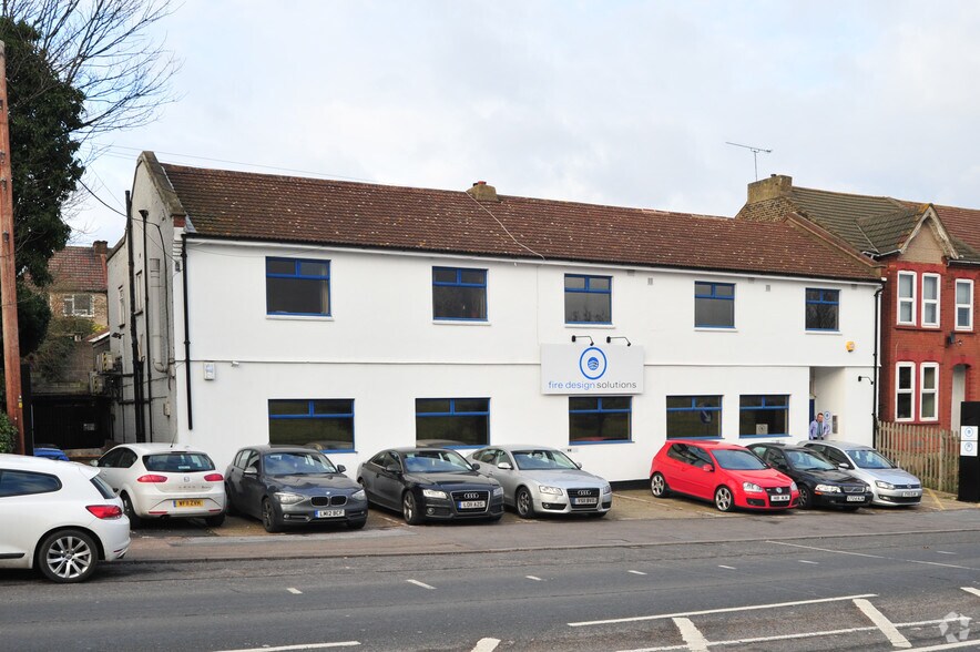152-154 London Rd, Greenhithe à vendre - Photo de l’immeuble – Image 2 sur 4