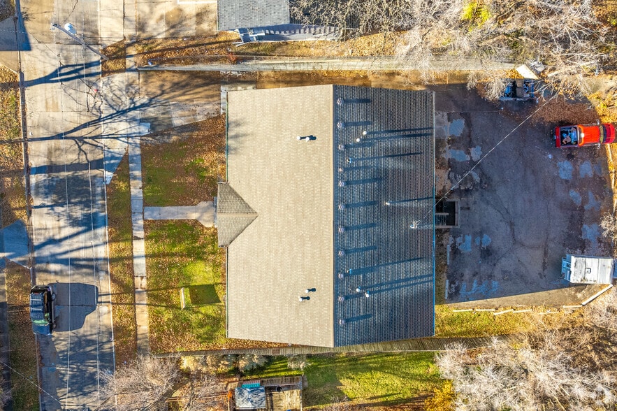 2411 Welbeck Rd, Des Moines, IA à vendre - Aérien – Image 2 sur 16