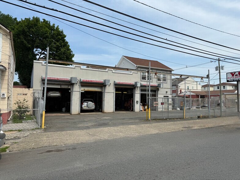 500 Livingston St, Elizabeth, NJ à vendre - Photo de l’immeuble – Image 2 sur 11