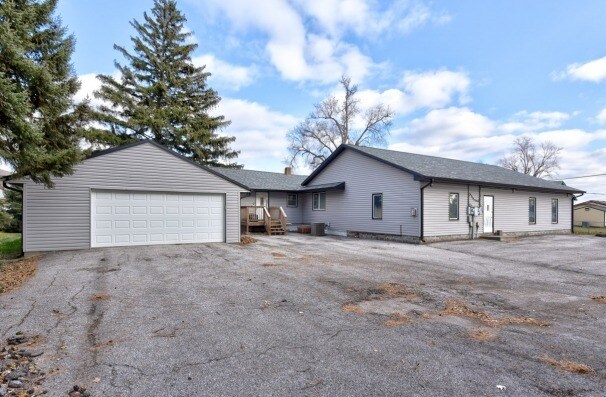 5036 S 136th St, Omaha, NE à louer - Photo de l’immeuble – Image 2 sur 21
