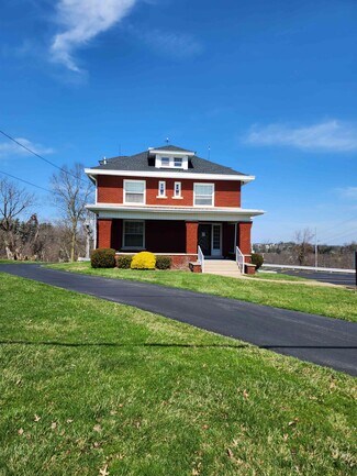 Plus de détails pour 255 W Main St, Saint Clairsville, OH - Bureau à vendre