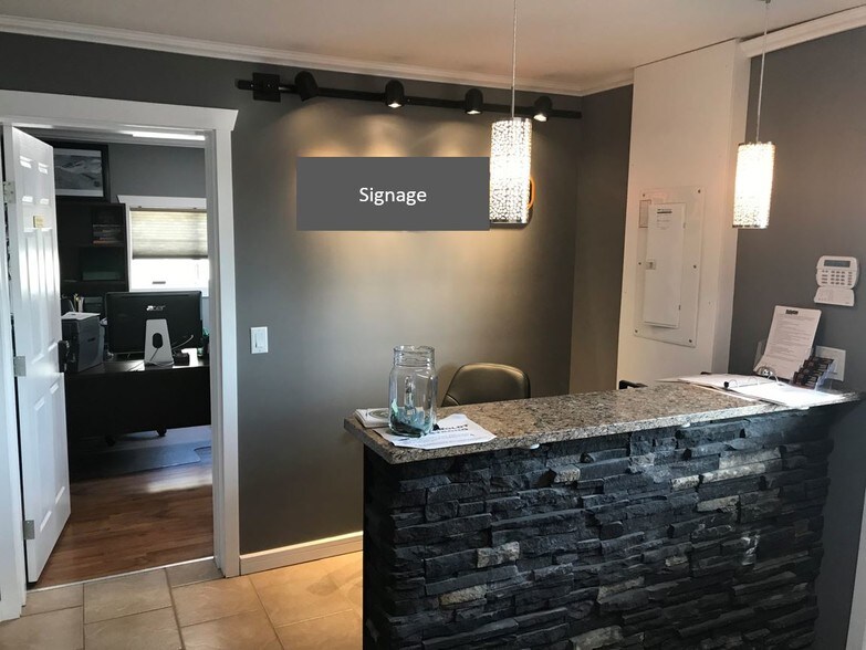 4212 Hewlett Dr, Red Deer County, AB à vendre - Photo intérieure – Image 2 sur 18