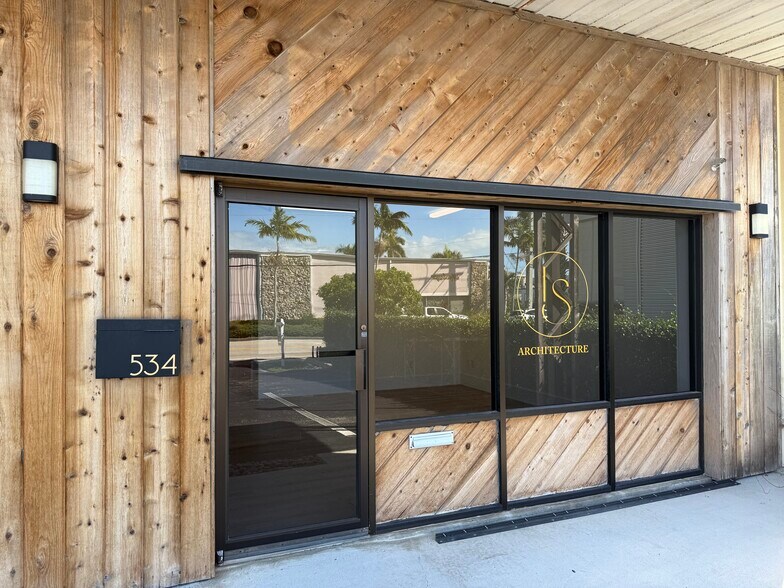 524-550 10th St N, Naples, FL à louer - Photo de l’immeuble – Image 2 sur 7