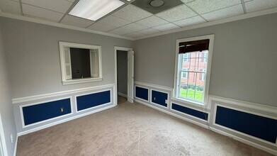 8409 Dunwoody Pl, Sandy Springs, GA à louer Photo intérieure– Image 2 sur 5
