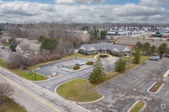 2342 Woodlake Dr, Okemos, MI - Vue aérienne  vue de carte - Image1