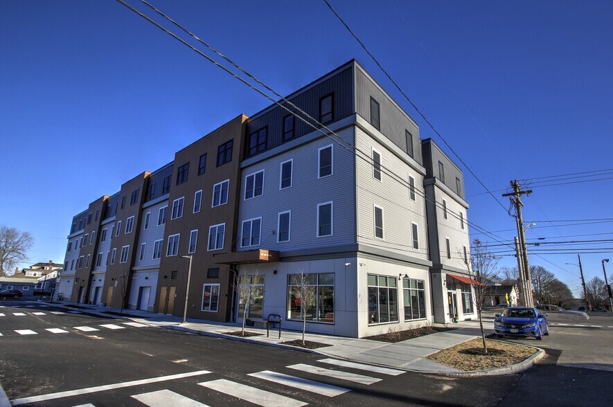 611 Main St, South Portland, ME à louer - Photo de l’immeuble – Image 3 sur 5