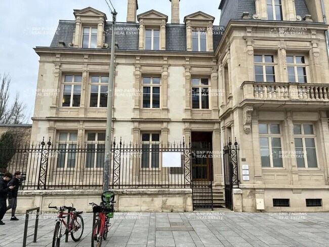 Plus de détails pour Bureau à louer