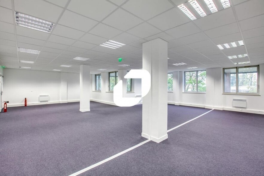 Bureau dans Neuilly Plaisance à vendre - Photo intérieure – Image 1 sur 14