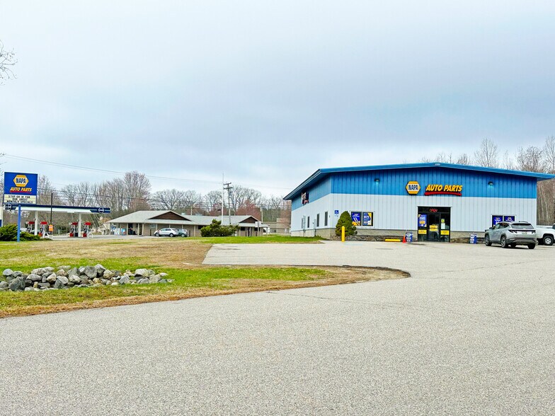780 Narragansett Trl, Buxton, ME à vendre - Photo de l’immeuble – Image 2 sur 5