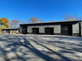 Plus de détails pour 53 Estrada Rd, Central Valley, NY - Industriel/Logistique à louer