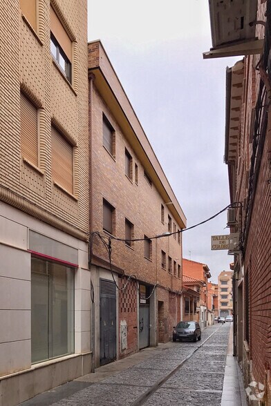 Immeuble residentiel dans Torrijos, Toledo à vendre - Photo principale – Image 1 sur 2