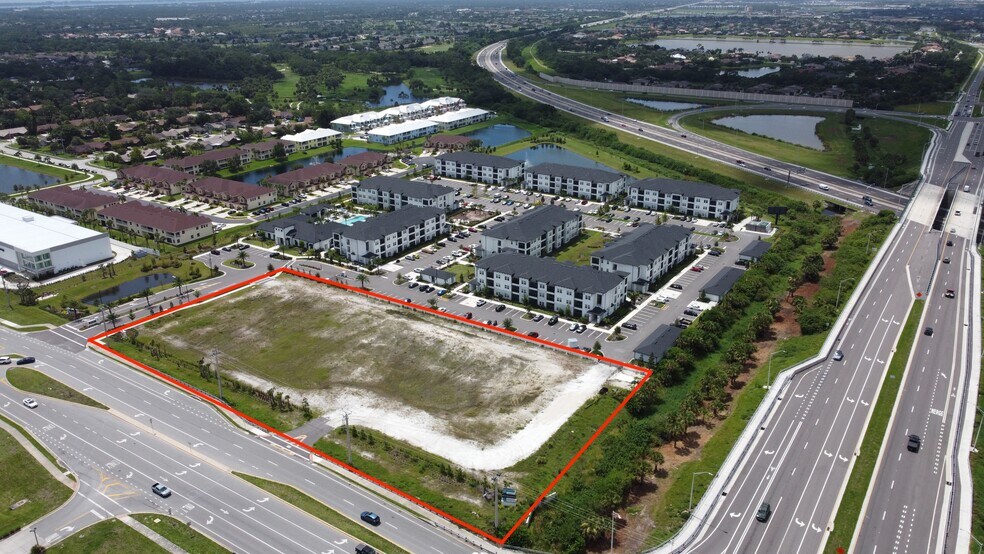 Fiske Boulevard & Barnes blvd, Rockledge, FL à vendre - Aérien – Image 1 sur 4