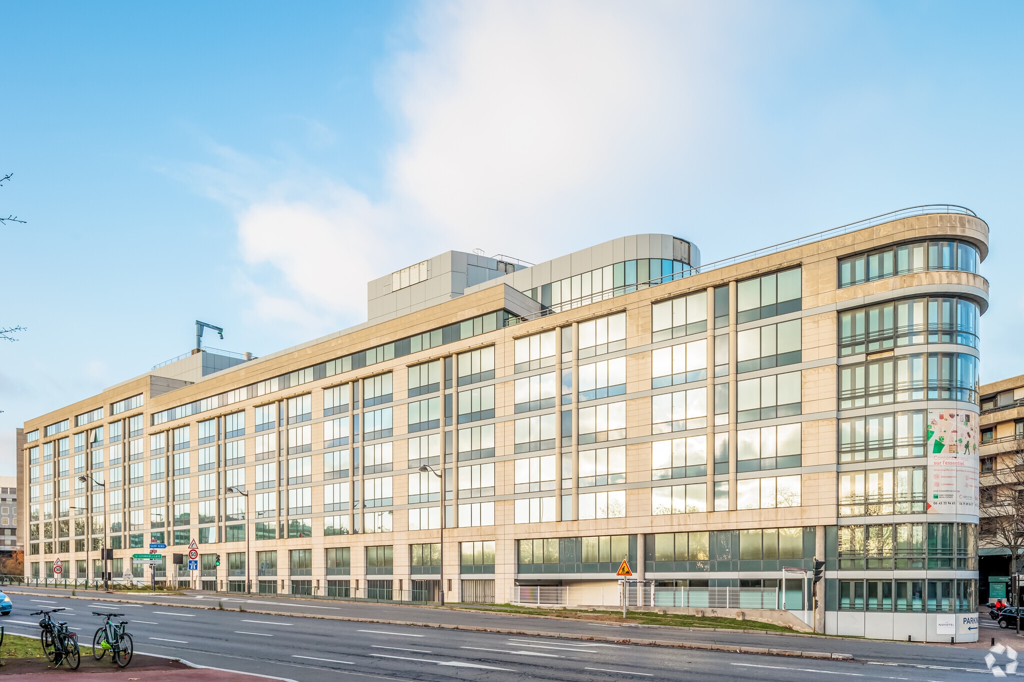 1-25 Avenue Edouard Belin, Rueil-Malmaison à louer Photo principale– Image 1 sur 16