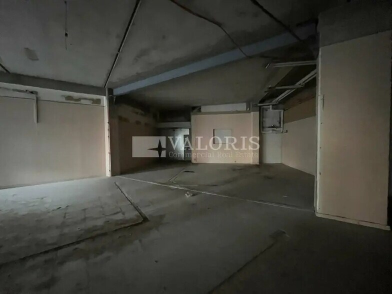 Bureau dans Martigues à louer - Photo de l’immeuble – Image 3 sur 14