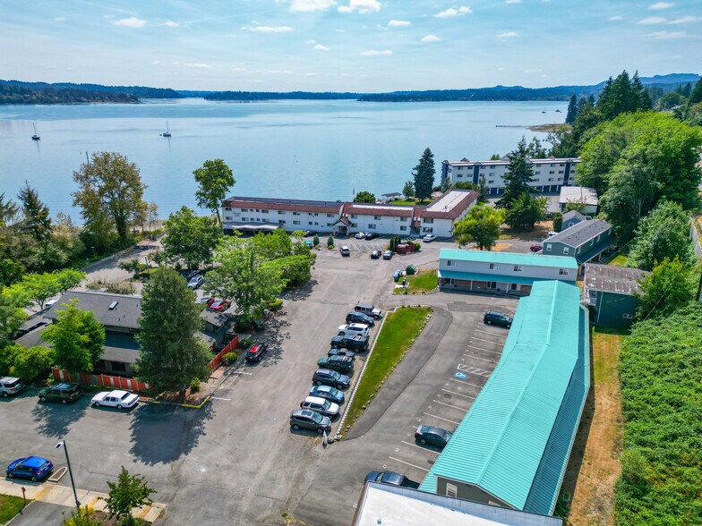 8755 Shoreplace Pl NW, Silverdale, WA à vendre - Photo de l’immeuble – Image 3 sur 25