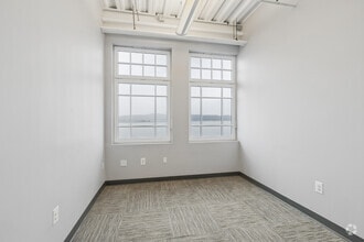 3 W Main St, Irvington, NY à louer Photo intérieure– Image 1 sur 4