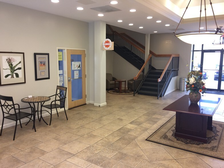 90 N Main St, Harrisonburg, VA à vendre - Photo intérieure – Image 3 sur 59