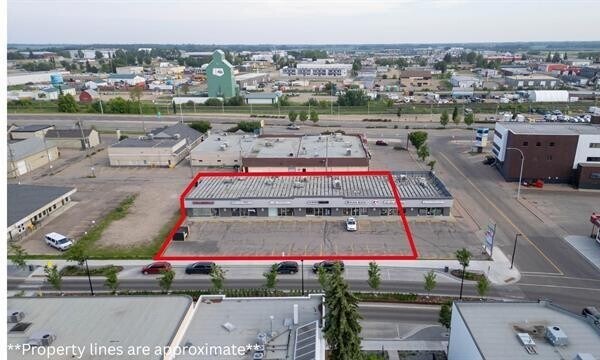 210 Mcleod Av, Spruce Grove, AB à vendre - Photo de l’immeuble – Image 2 sur 2