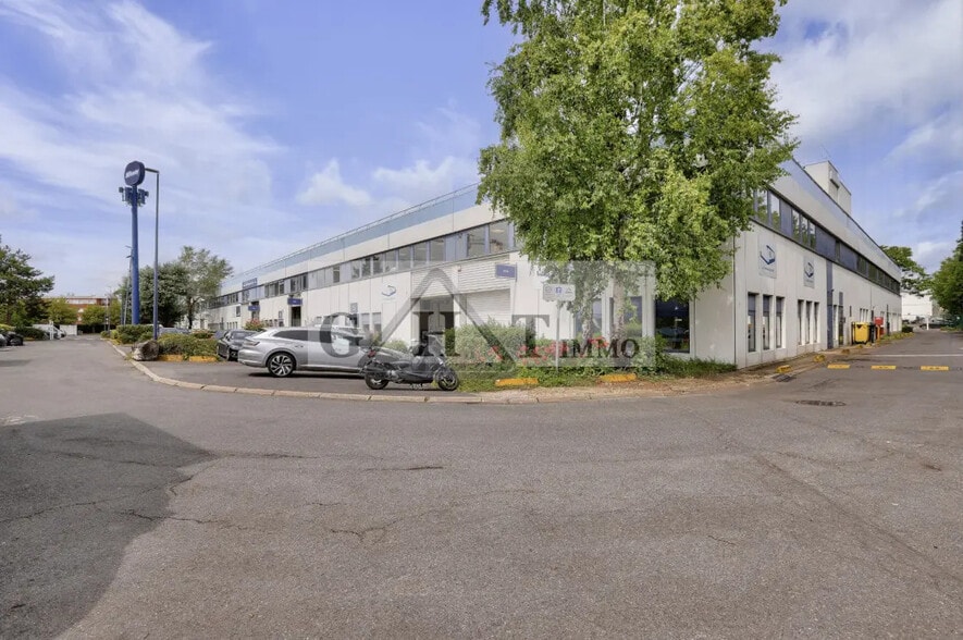 Bureau dans Aulnay-sous-Bois à louer - Photo de l’immeuble – Image 2 sur 6
