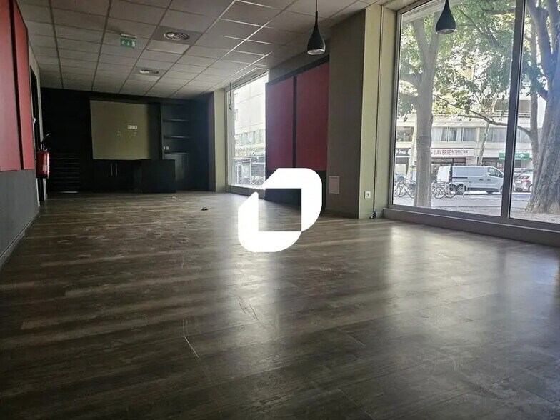 Local commercial dans Montpellier à louer - Photo de l’immeuble – Image 2 sur 6