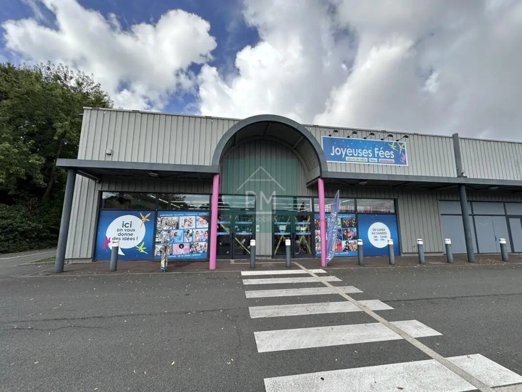 Local commercial dans Lys-lez-Lannoy à vendre Photo de l’immeuble– Image 1 sur 7