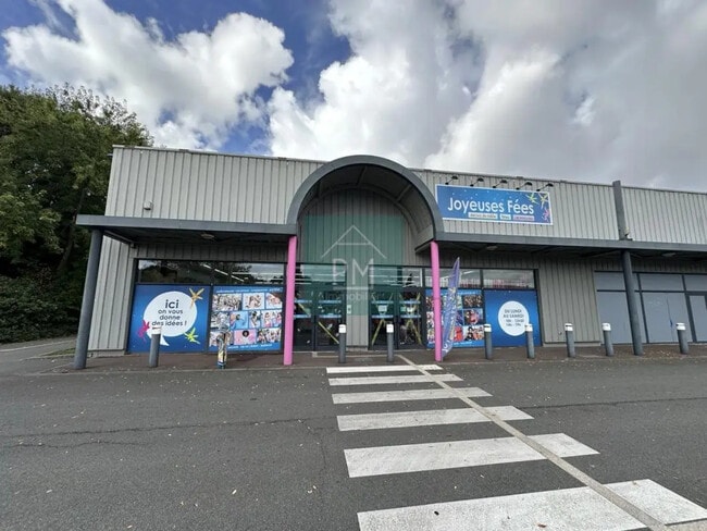 Plus de détails pour Local commercial à vendre