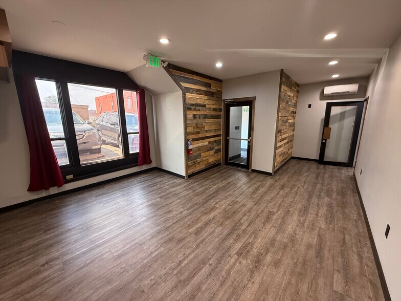1905 W 8th St, Loveland, CO à louer - Photo intérieure – Image 3 sur 12