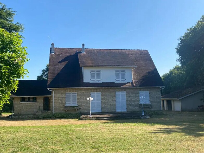 Local d'activités dans Saint-Émilion à vendre - Photo de l’immeuble – Image 2 sur 3