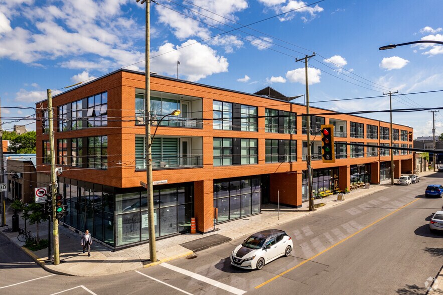 2600-2608 St Saint-Patrick, Montréal, QC à louer - Photo de l’immeuble – Image 1 sur 5