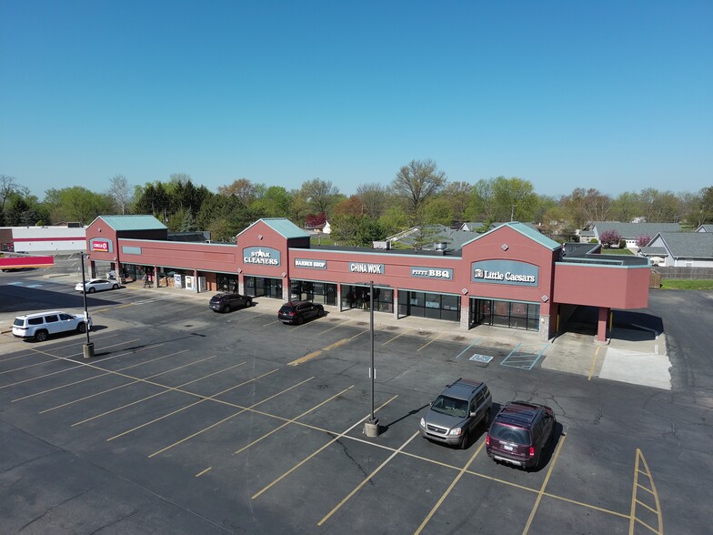 6308-6322 Oaklandon Rd, Indianapolis, IN à louer - Photo de l’immeuble – Image 3 sur 8