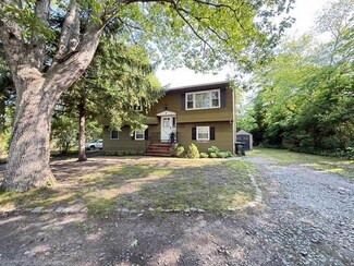 Plus de détails pour 626 N County Line Rd, Jackson, NJ - Local d’activités à vendre