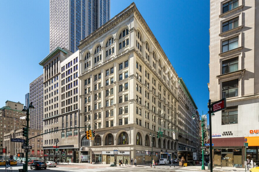 366 Fifth Ave, New York, NY à louer - Photo de l’immeuble – Image 1 sur 6