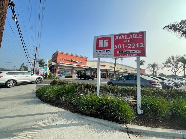 6400-6426 Del Amo, Lakewood, CA à louer - Photo de l’immeuble – Image 2 sur 15