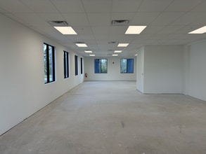 11860-11870 Cheeca Ct, Fort Myers, FL à louer Photo intérieure– Image 1 sur 3