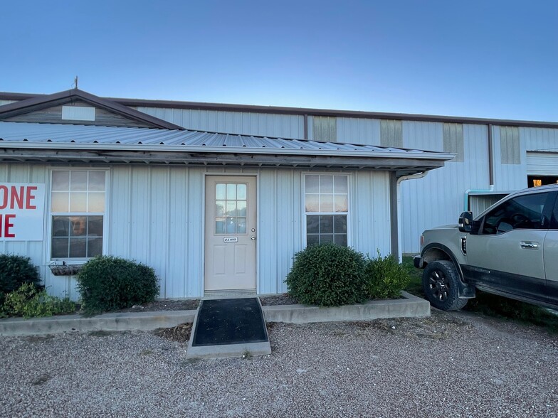 6420 S US Highway 377, Stephenville, TX à louer - Photo de l’immeuble – Image 2 sur 17