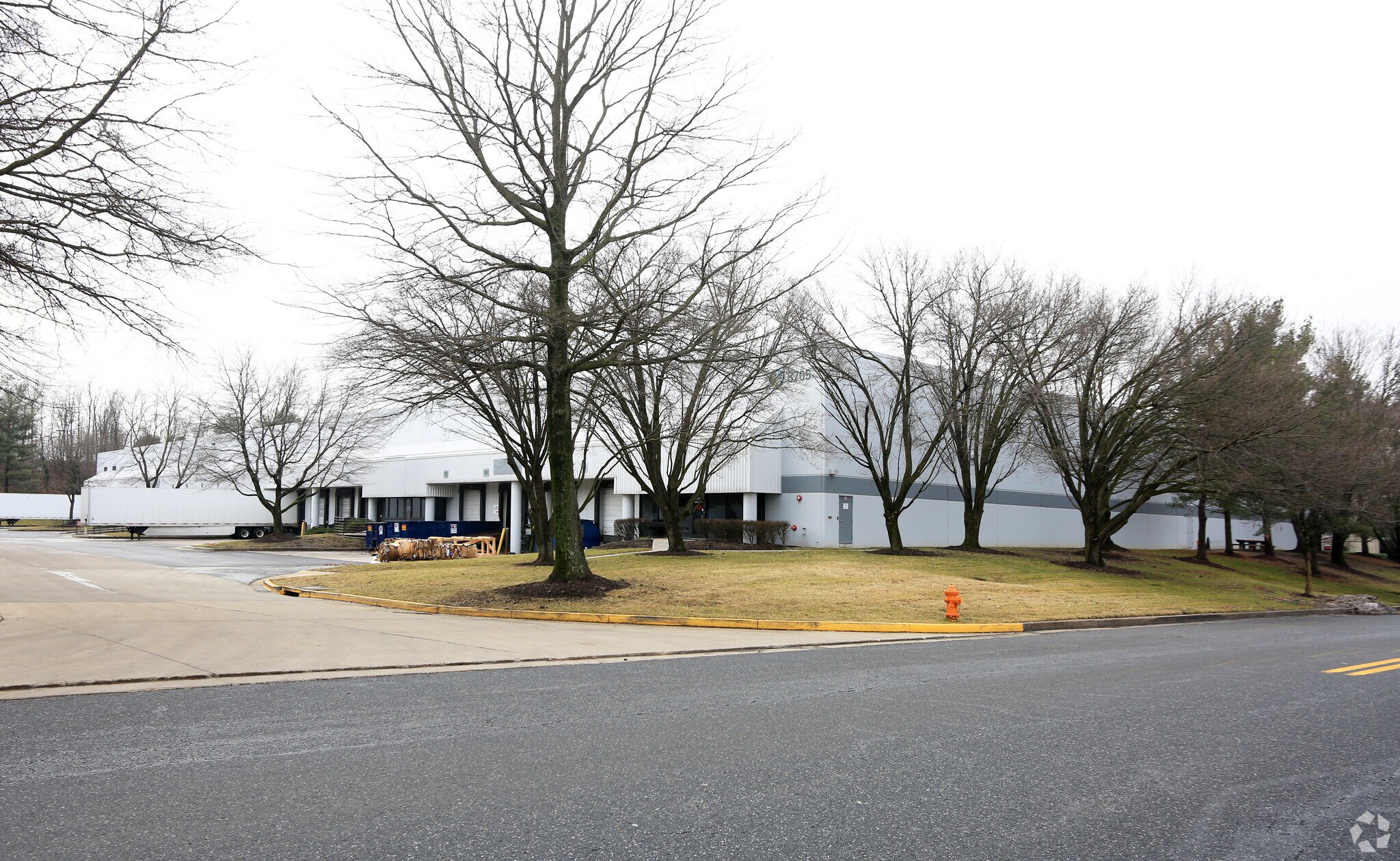 8705 Bollman Pl, Savage, MD à louer Photo de l’immeuble– Image 1 sur 14