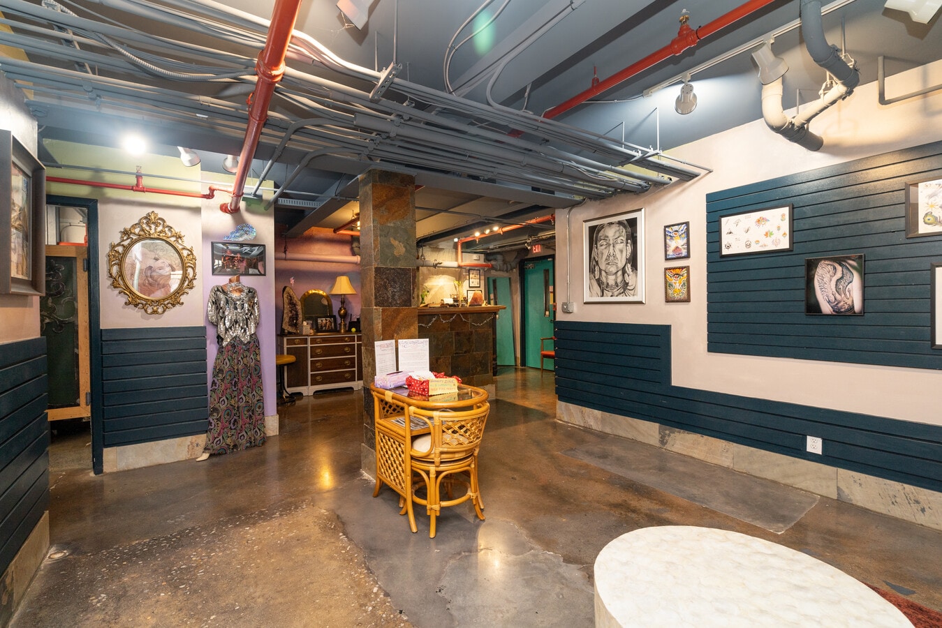 1111 Central Ave, Charlotte, NC 28204 - Lot 100 -  - Photo intérieure - Image 1 of 13