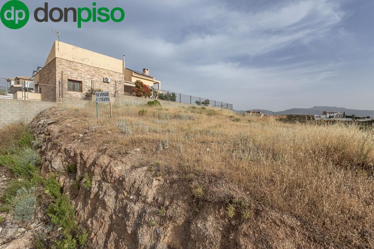 Calle Pinos Puente, 20, La Zubia, Granada à vendre Photo principale– Image 1 sur 15