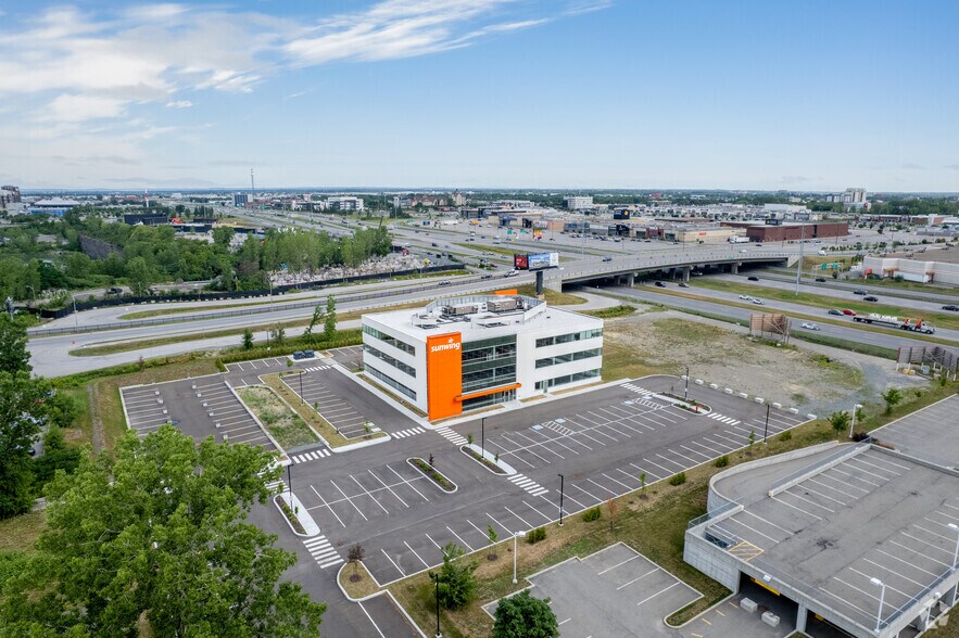 3105 Pl Louis-R.-Renaud, Laval, QC à vendre - Aérien – Image 3 sur 13