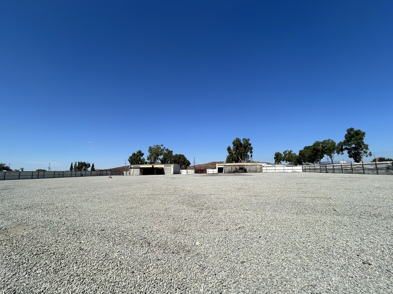 2025 S Milliken Ave, Ontario, CA à louer - Photo de l’immeuble – Image 3 sur 3