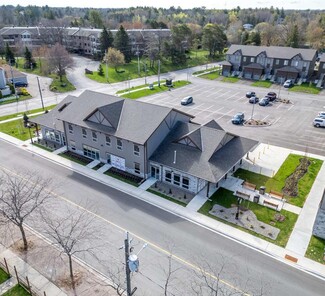 Plus de détails pour 112 Grew Blvd, Jacksons Point, ON - Local commercial à vendre