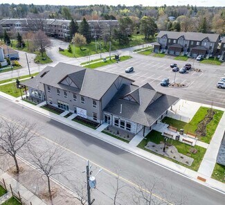 Plus de détails pour Units 12-17 – Bureau/Local commercial à vendre, Jacksons Point, ON