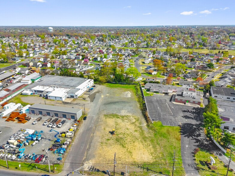 7550 N Crescent Blvd, Pennsauken, NJ à louer - Photo de l’immeuble – Image 3 sur 11