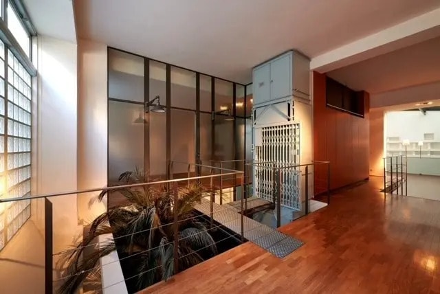 5 Rue Bouchardon, Paris à vendre - Photo de l’immeuble – Image 3 sur 14