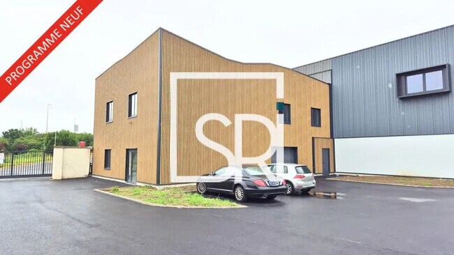 Plus de détails pour Bureau, Industriel/Logistique à louer