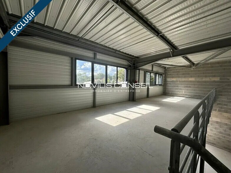 Local d'activités dans Cornebarrieu à vendre - Photo de l’immeuble – Image 2 sur 11