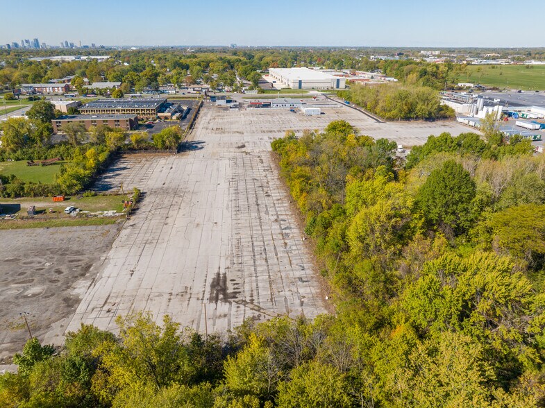 760 Stelzer Rd, Columbus, OH à louer - Photo de l’immeuble – Image 3 sur 6